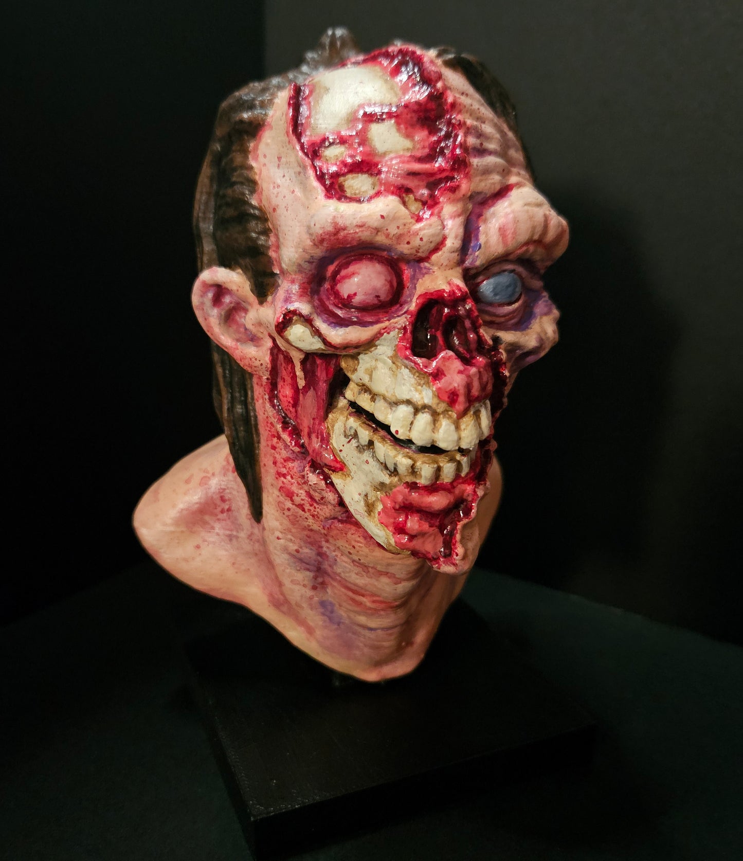 Zombie bust